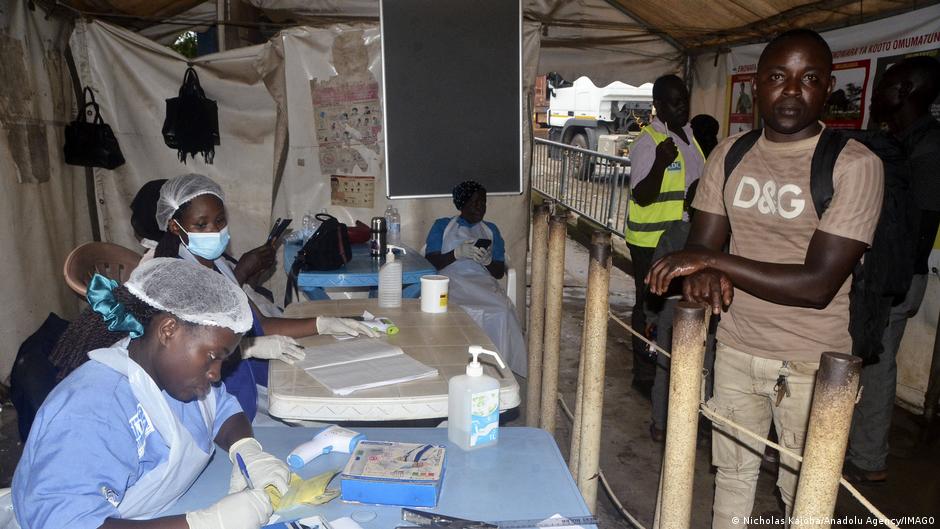 Uganda confirms 2 new Ebola cases, DRC infections hit 900